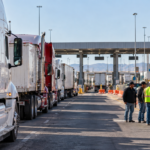 Bloqueo de transportistas en el cruce comercial Mexicali Calexico Este